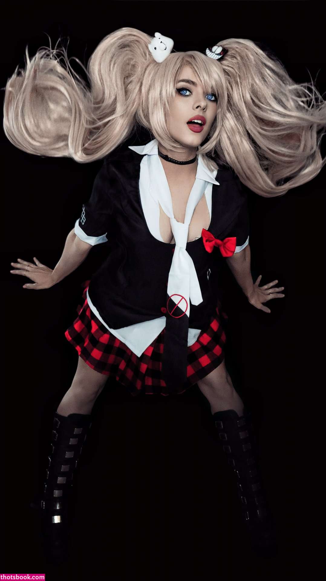 Kirsten Ria Photo #8