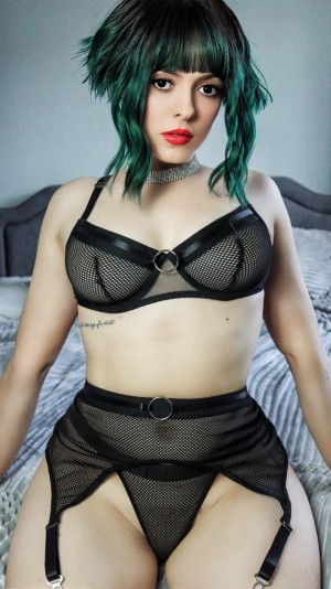 Kirsten Ria Photo #15