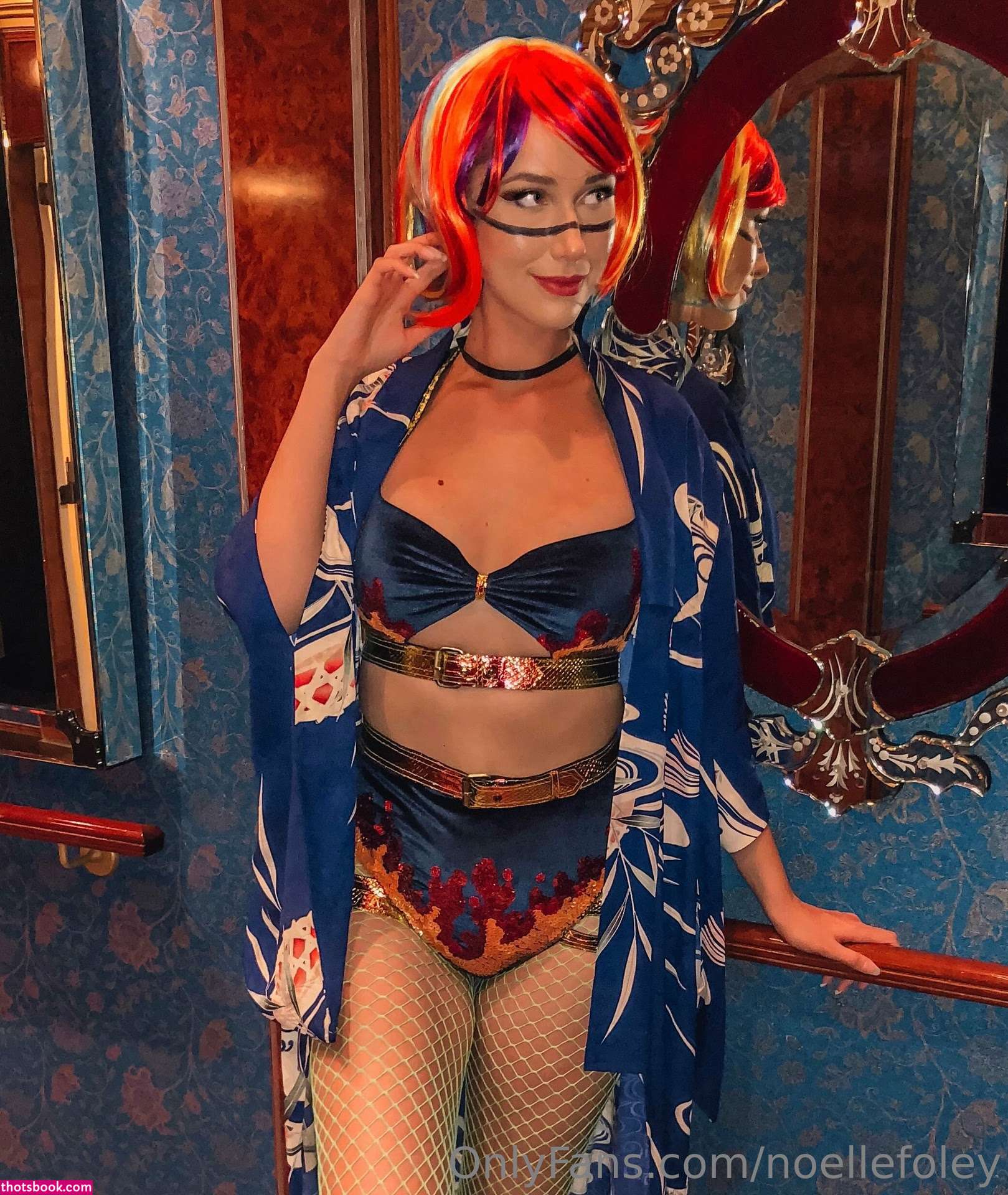 Noelle Foley Photo #7