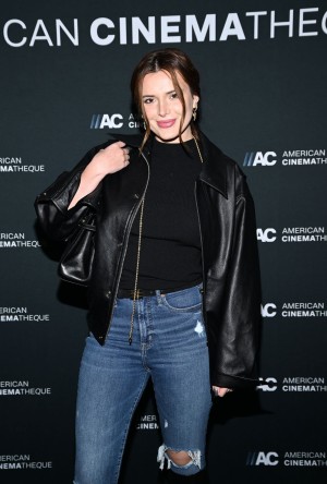 Bella Thorne Photo #298