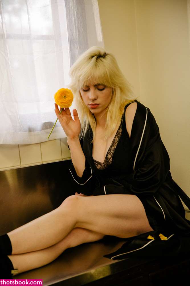 Billie Eilish Photo #93
