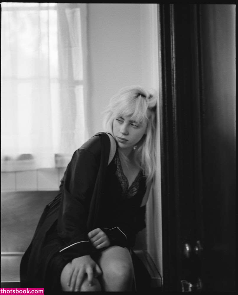 Billie Eilish Photo #145