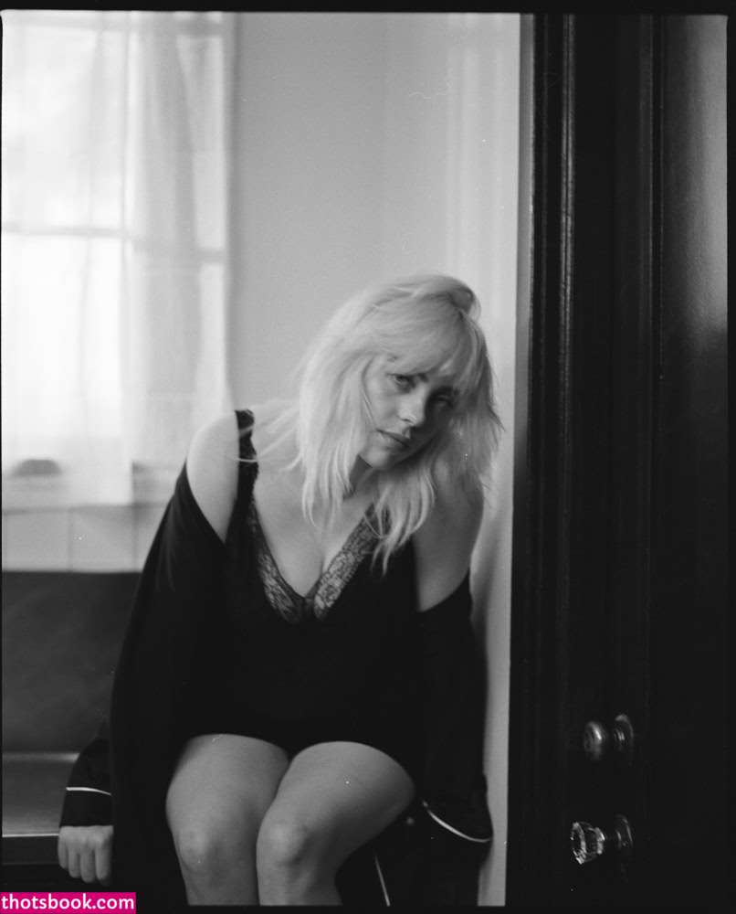 Billie Eilish Photo #147