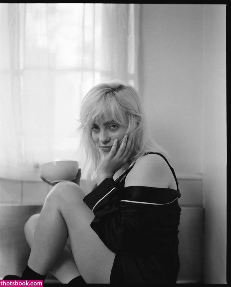 Billie Eilish Photo #158