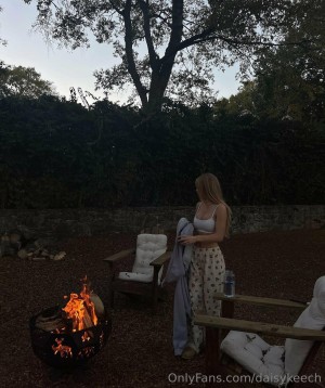 Daisy Keech Post #82