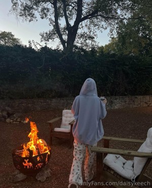 Daisy Keech Photo #393