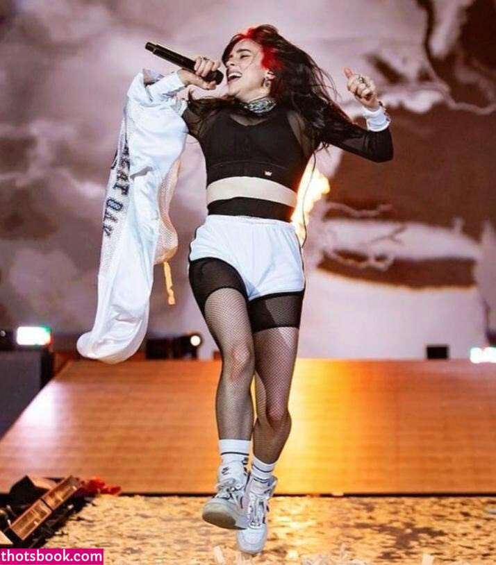 Billie Eilish Photo #164