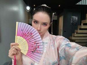 Moonfleur Photo #410