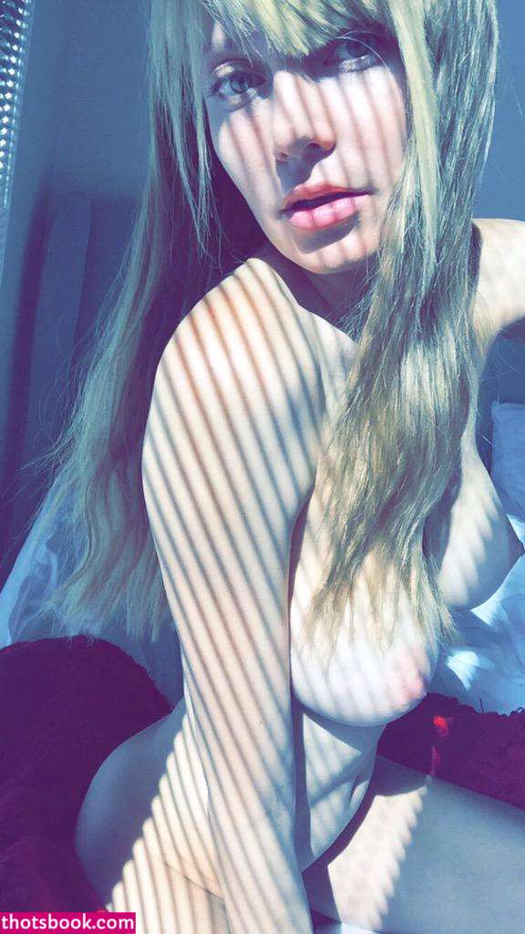 Alexis Kline Photo #77