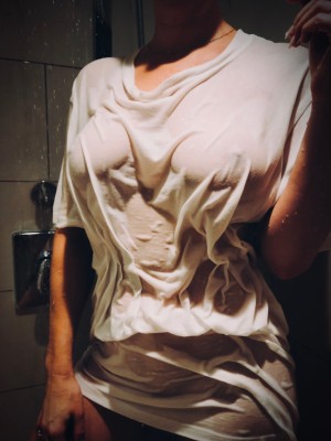 Kat Wonders Photo #425