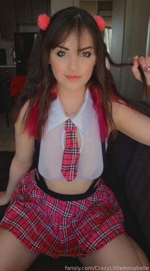 crazylittleannabelle Photo #28
