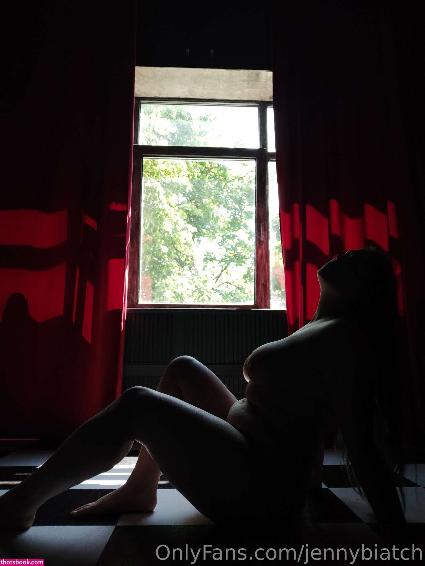 Jennybiatch Photo #1