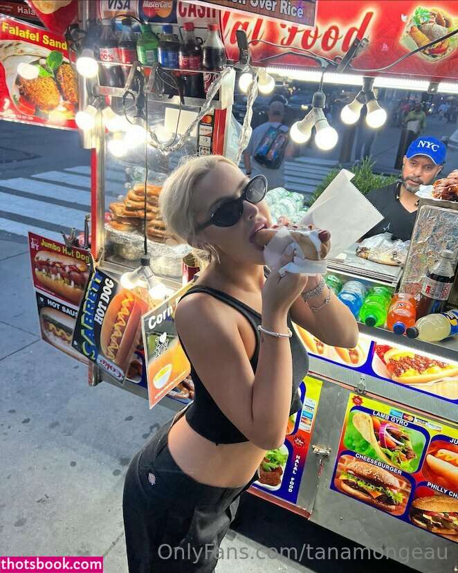 Tana Mongeau Photo #139