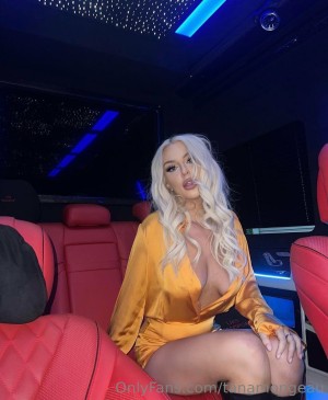 Tana Mongeau Photo #170