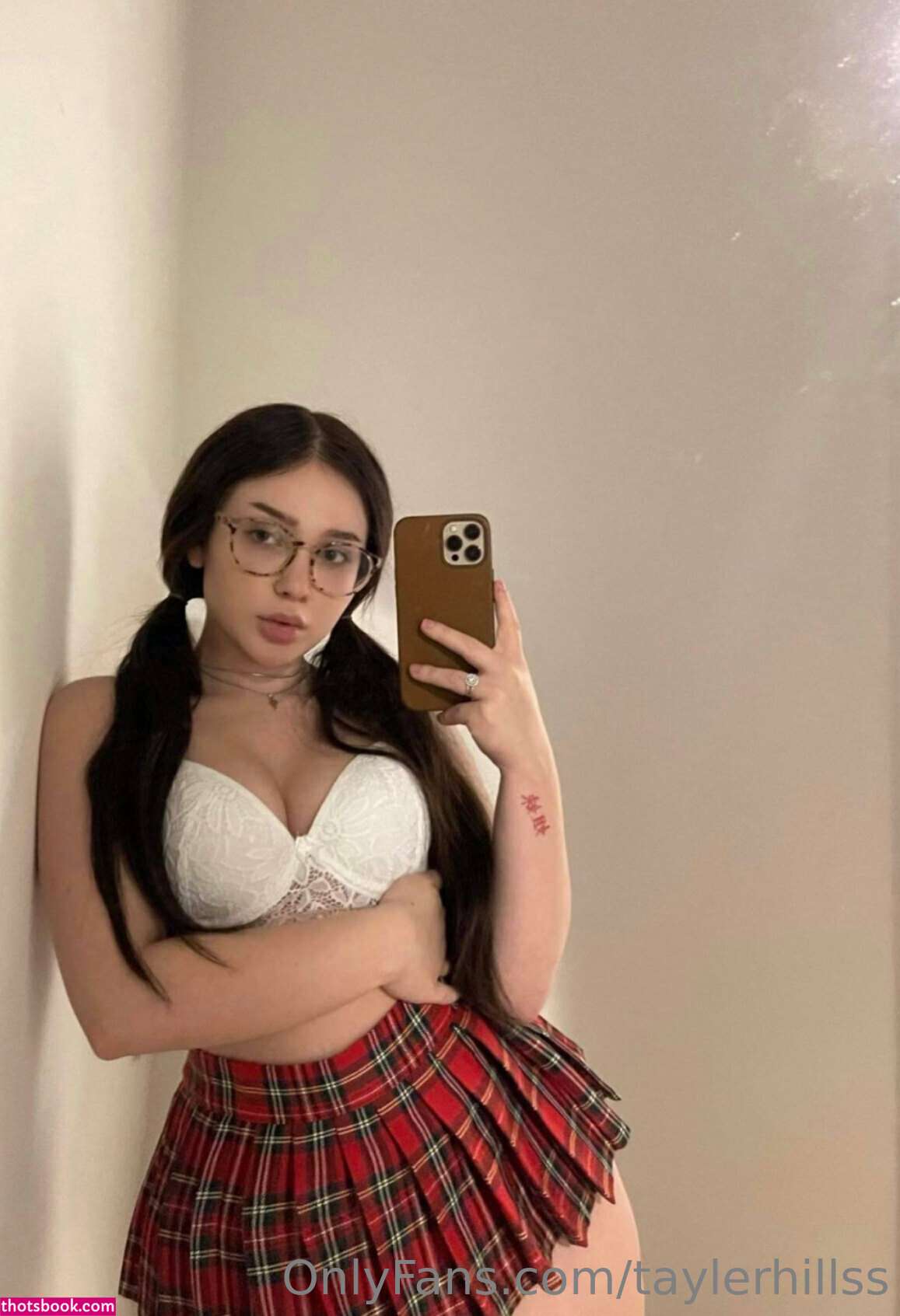 Tayler Hills Photo #150