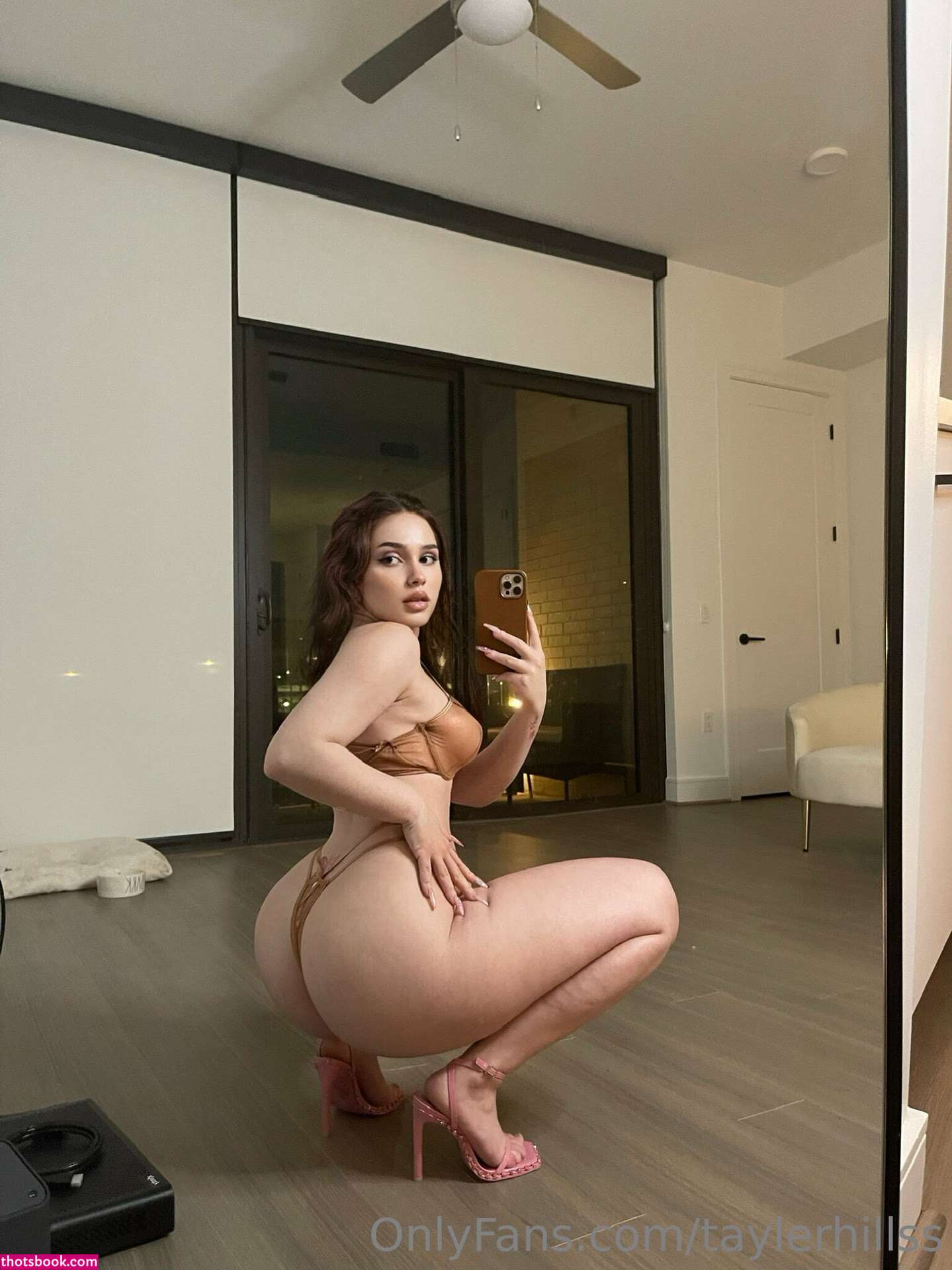 Tayler Hills Photo #156