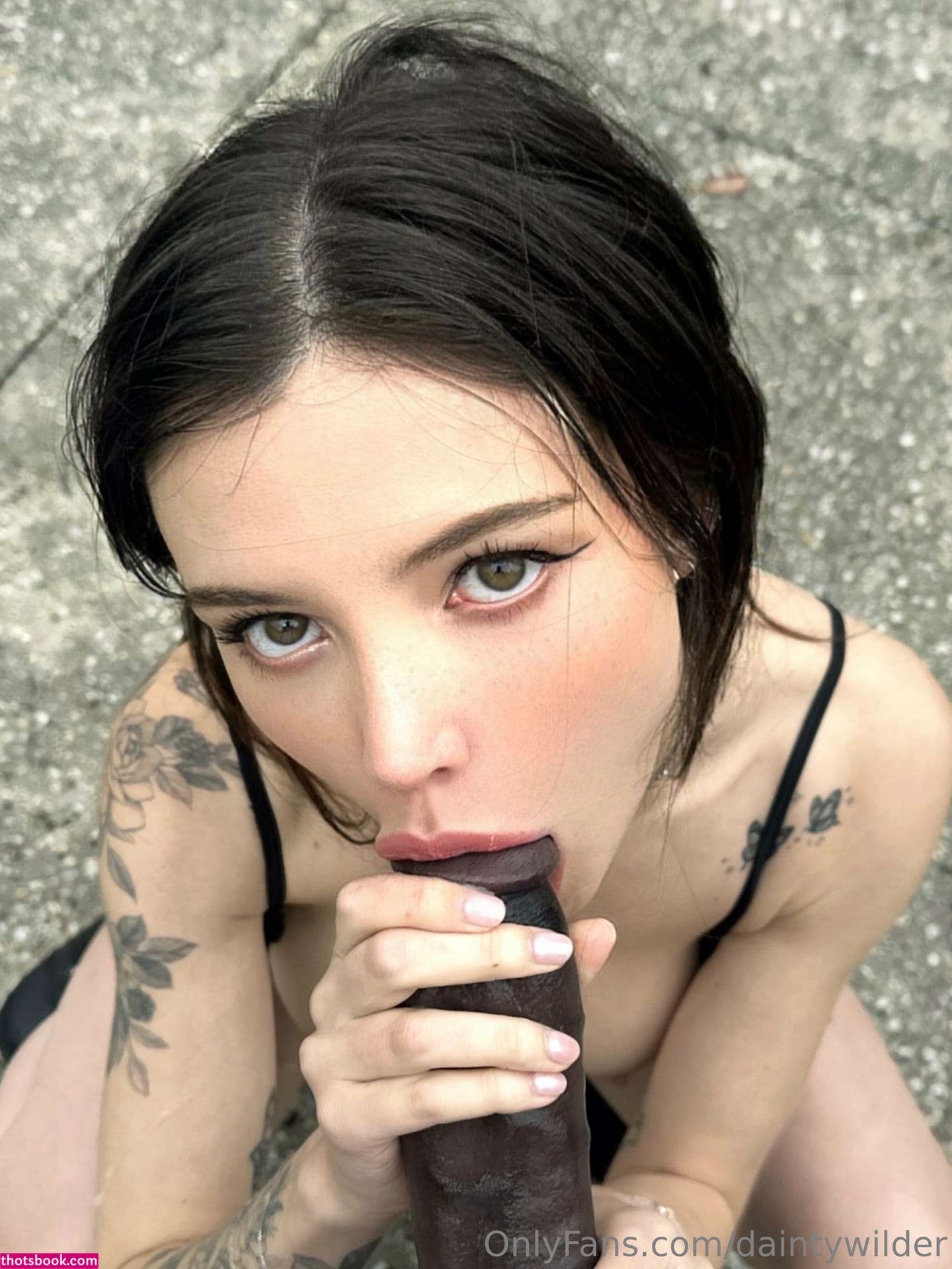 Dainty Wilder Photo #575