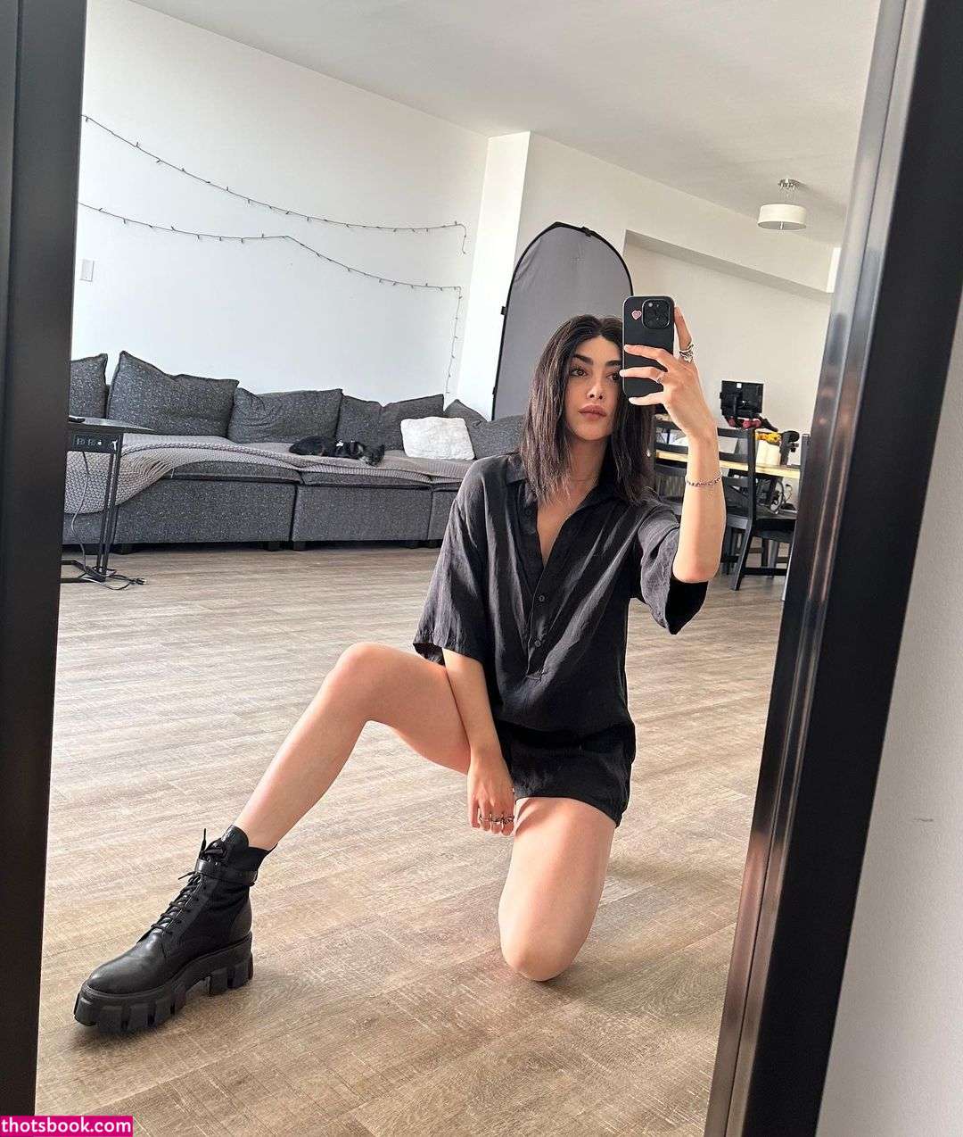 Alexa Mansour Photo #2