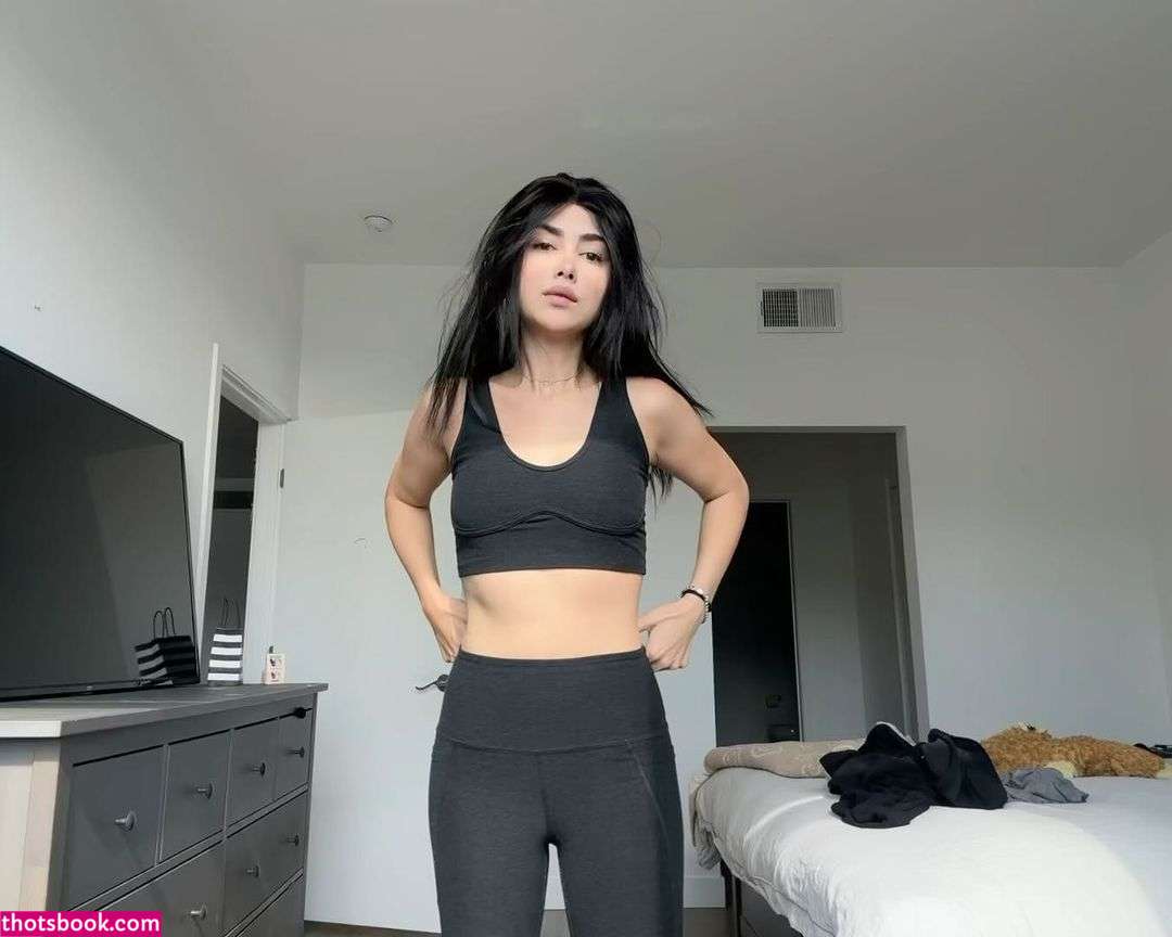 Alexa Mansour Photo #24