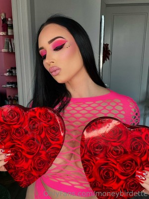 Flowerbomb Photo #18