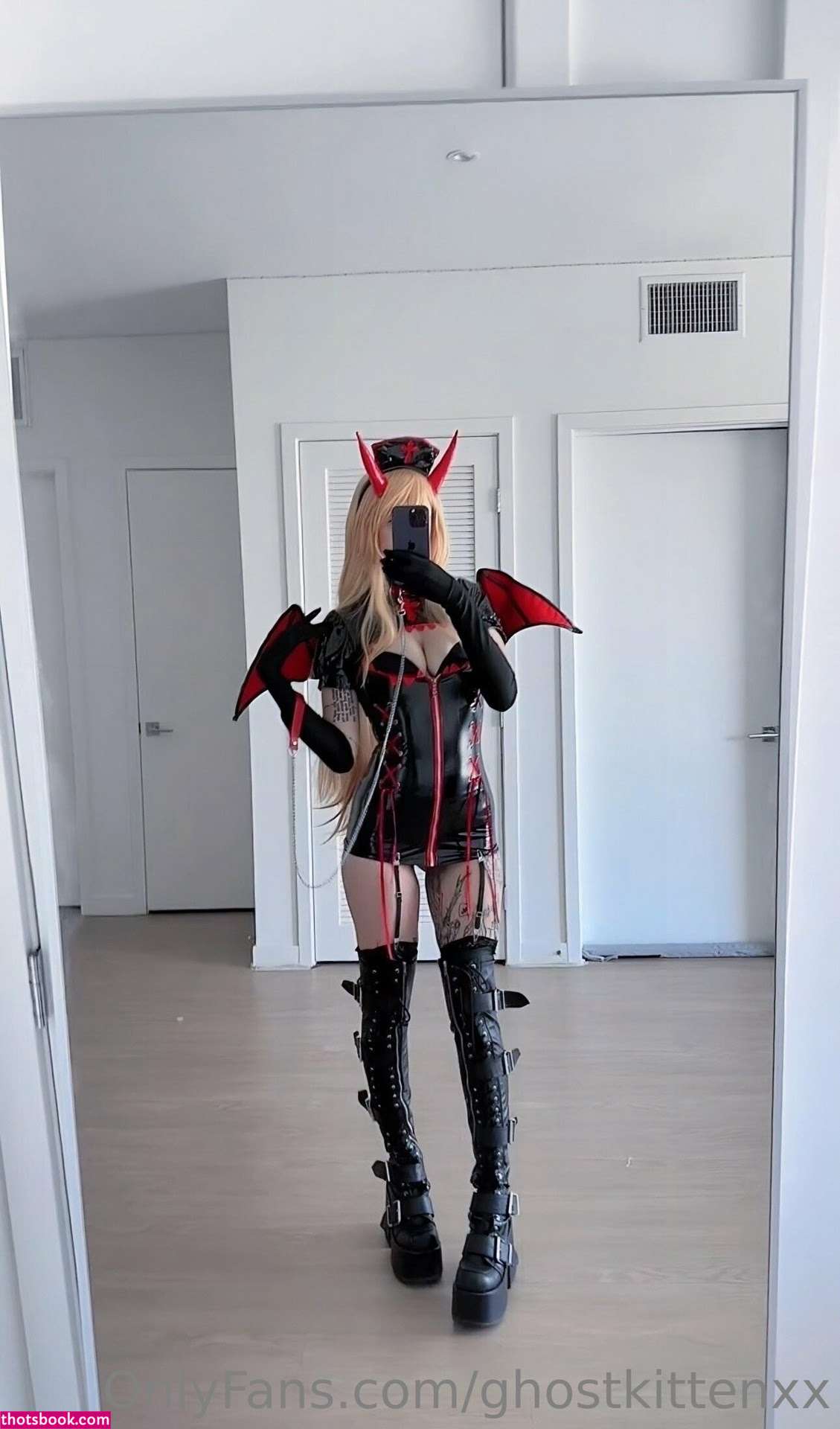 ghostkittenxx Photo #126