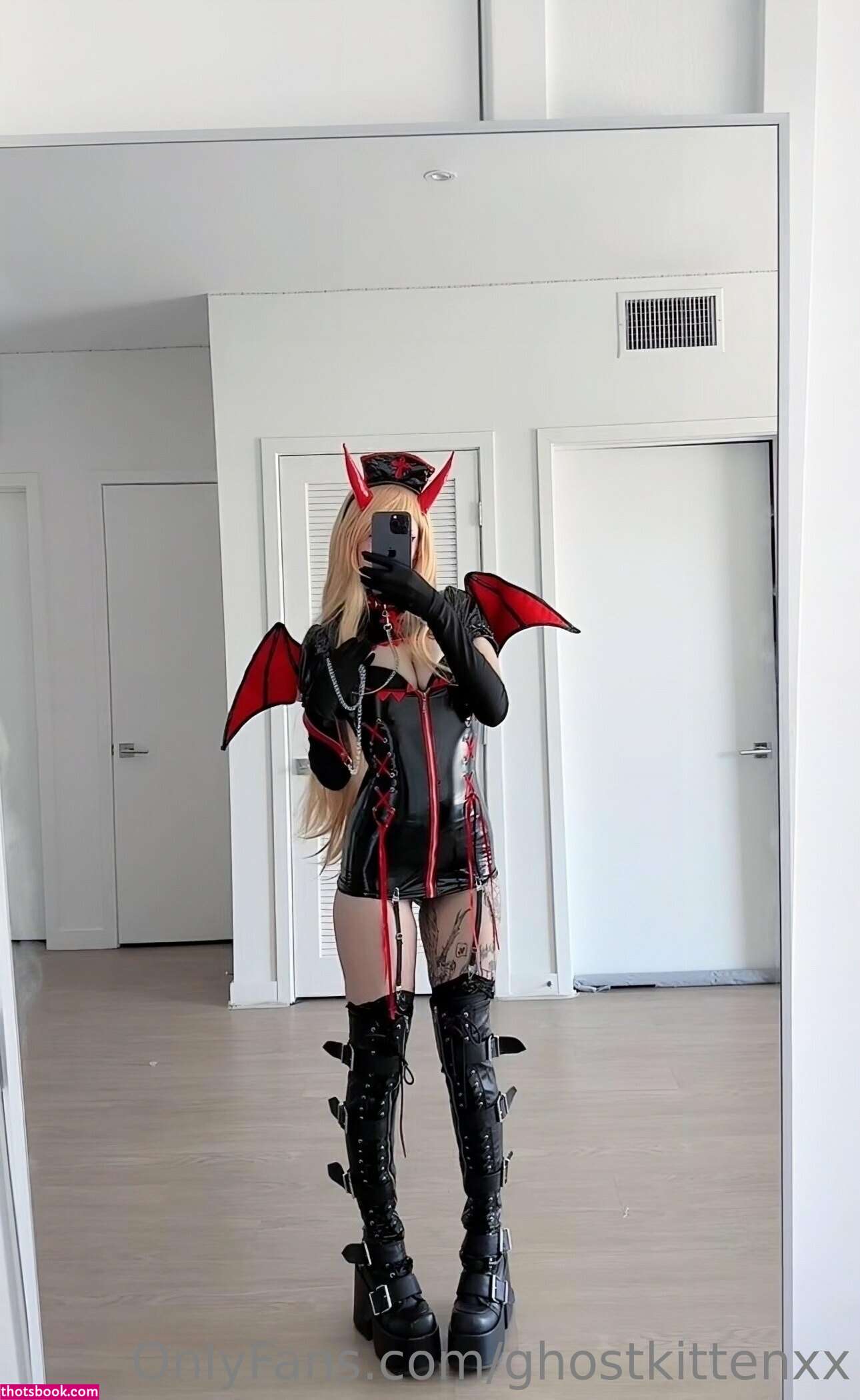 ghostkittenxx Photo #129