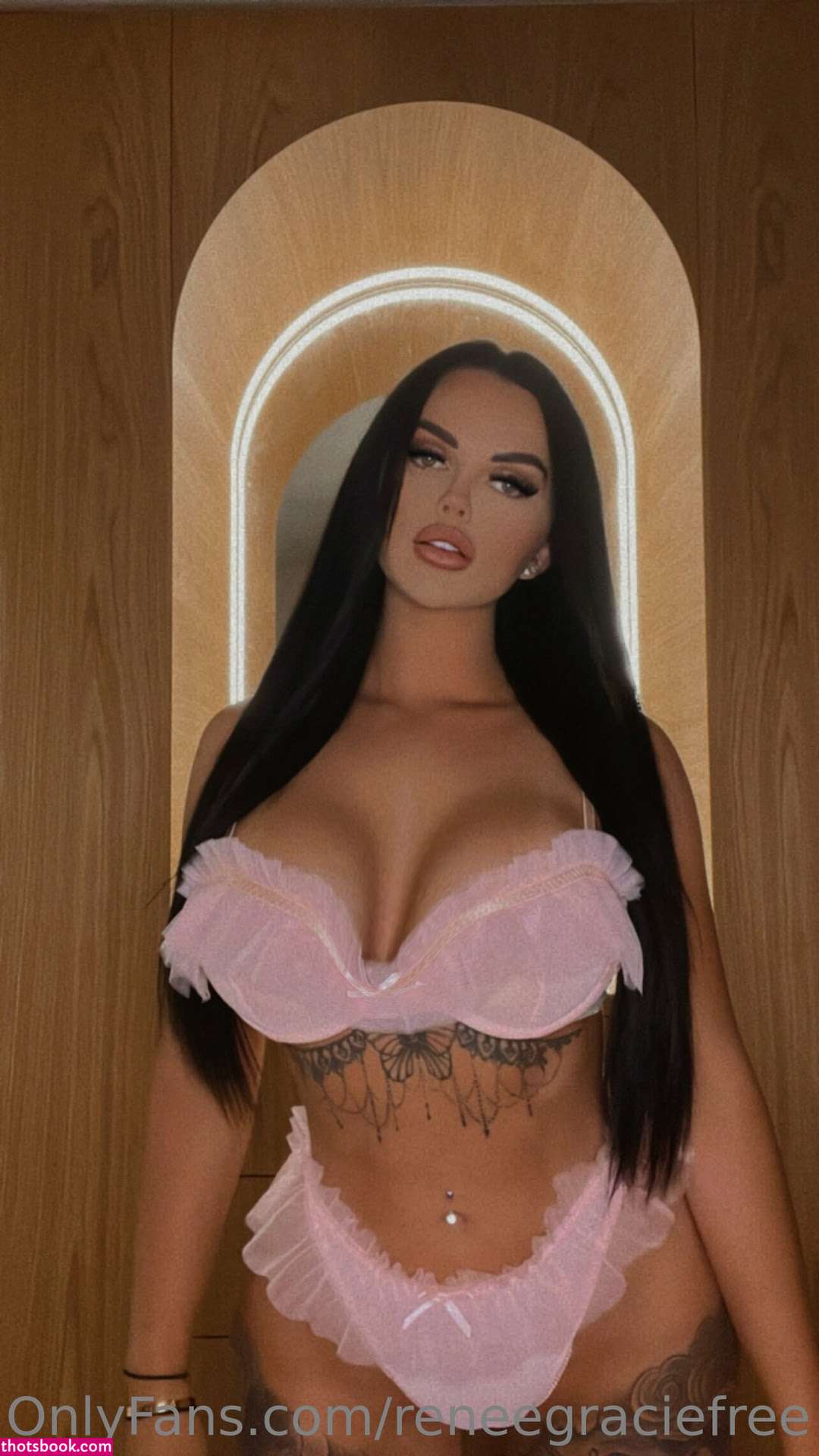 Renee Gracie Photo #80