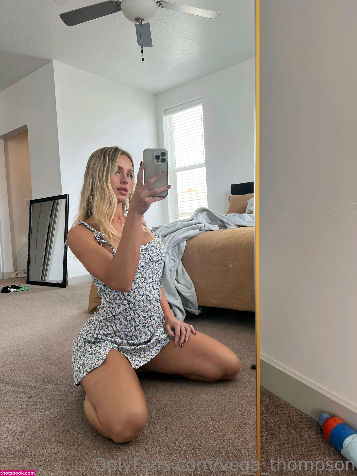 Vega Thompson Photo #46