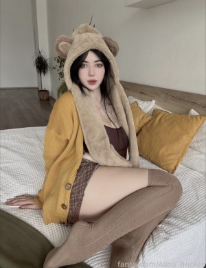 Alina Becker Photo #869