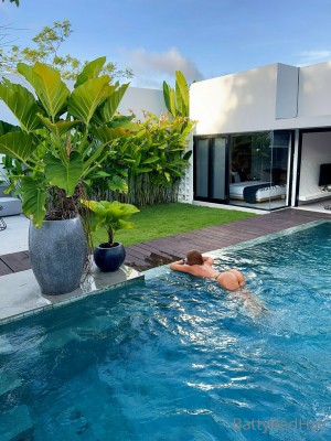 battyredhair Photo #36