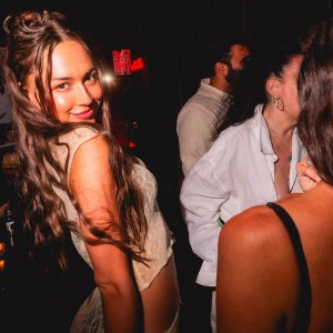 Elsie Hewitt Photo #4