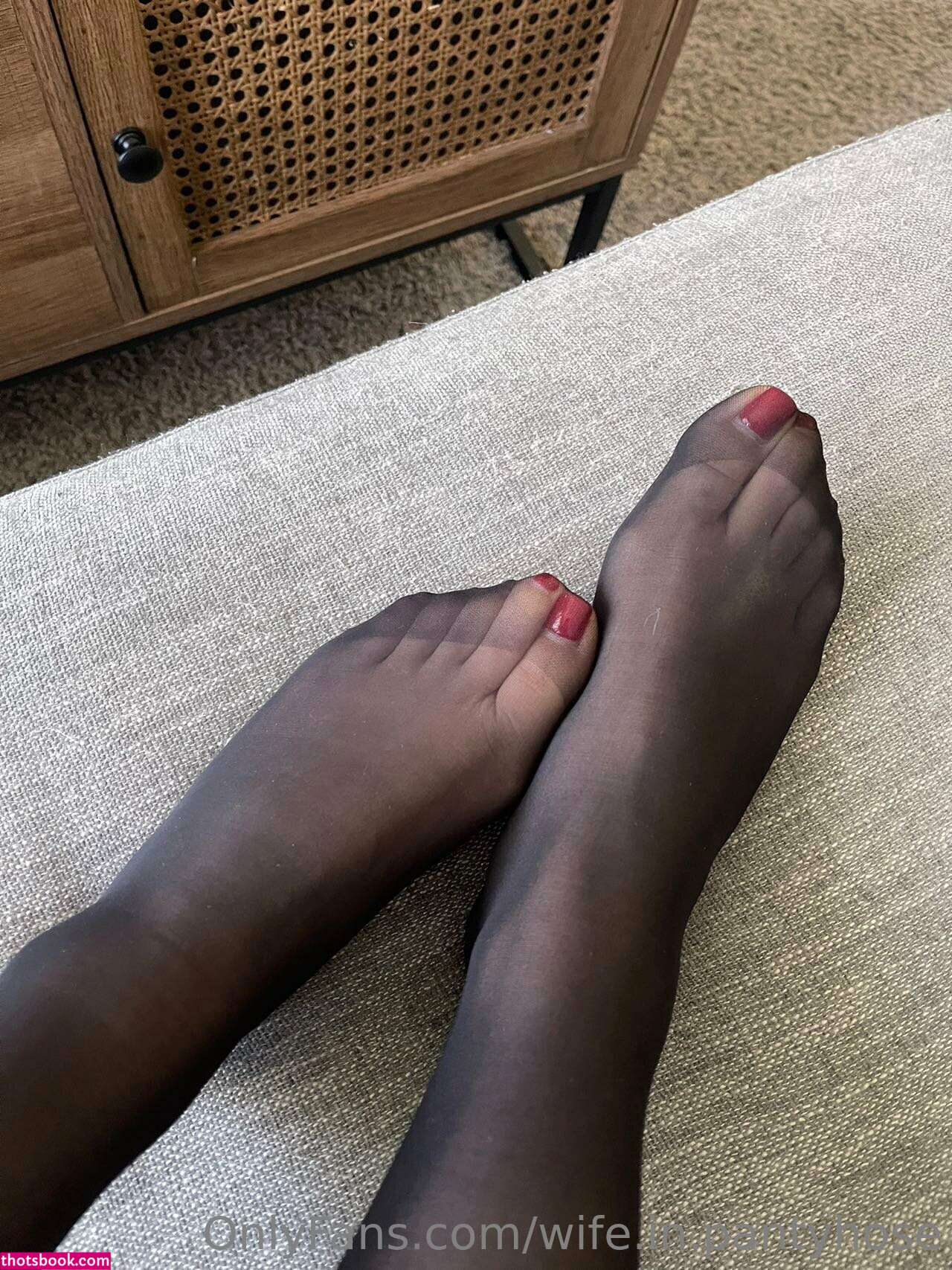 Wife In Pantyhose Photo #85