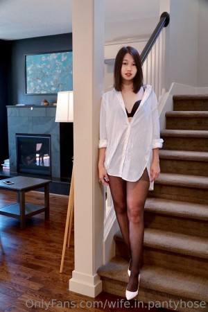 Wife In Pantyhose Photo #96
