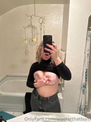 Aloeforthatburn Photo #227