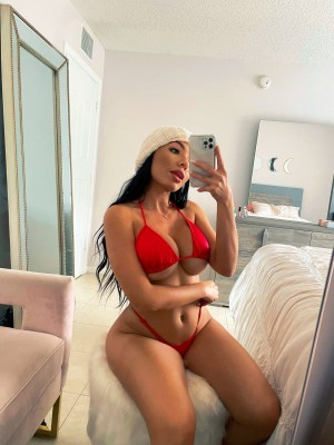 Kim Kelly Photo #100