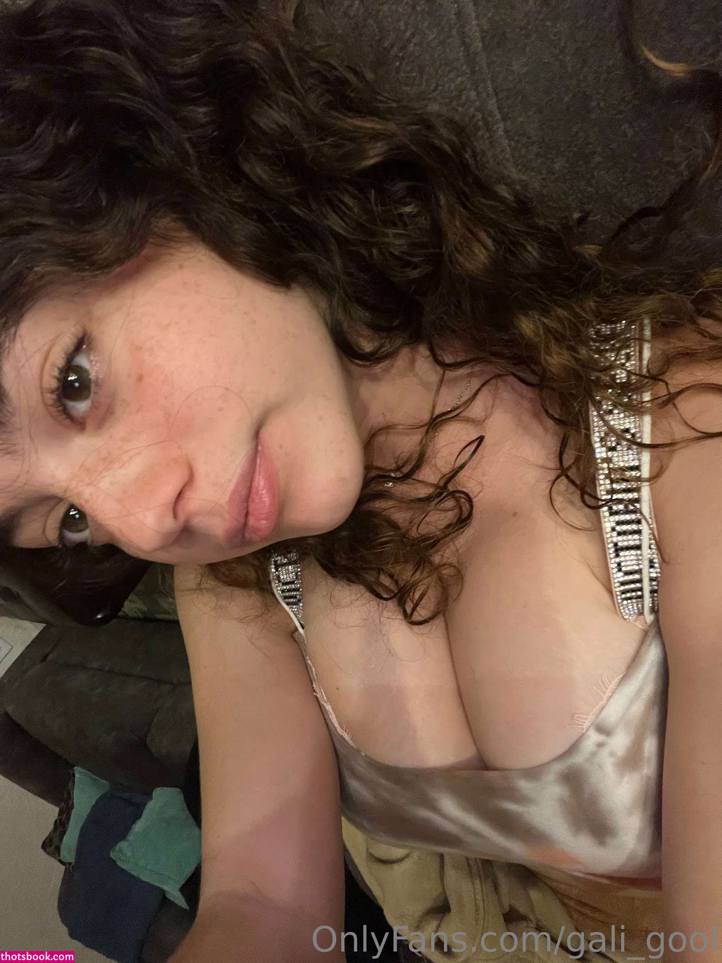 Gali Gool Photo #152