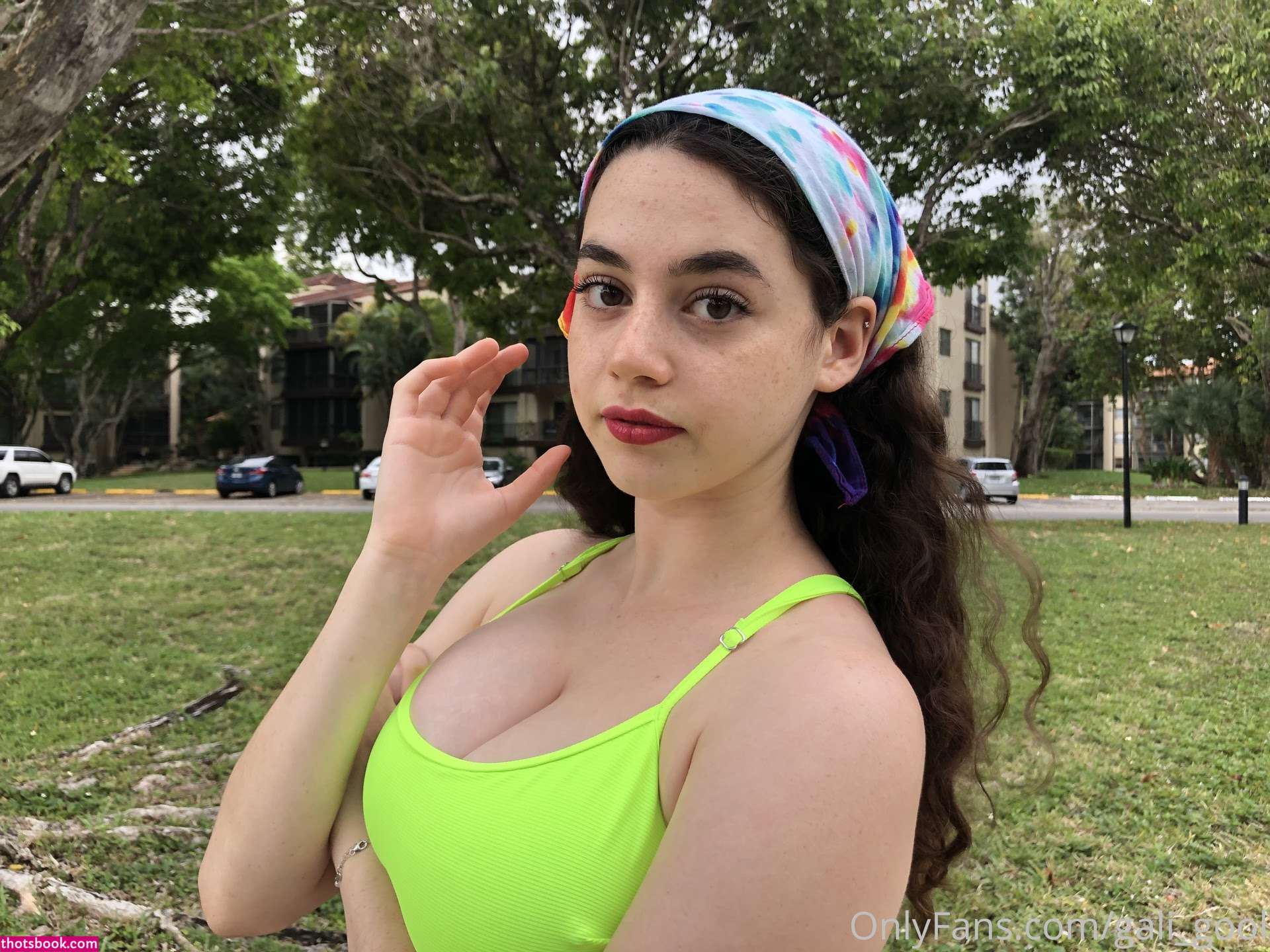 Gali Gool Photo #154