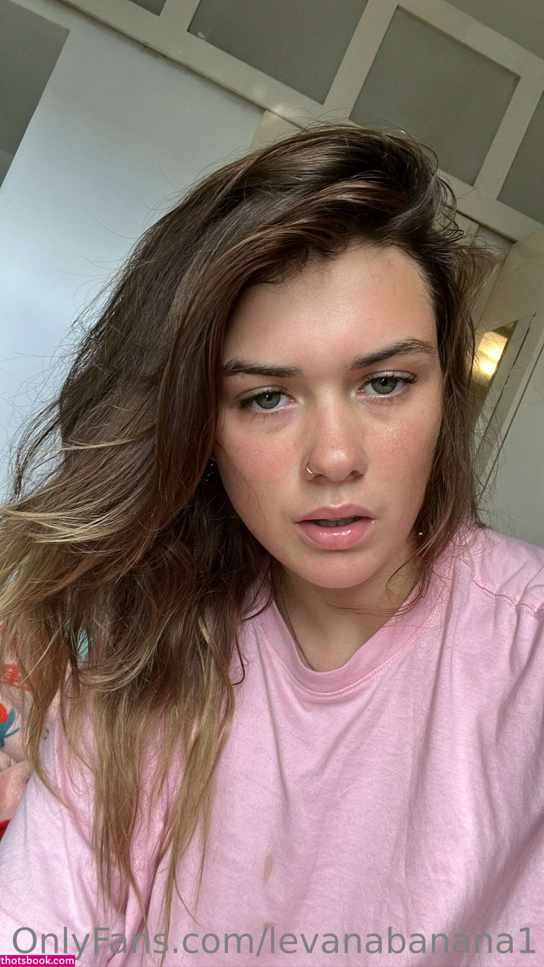 Levana Banana Photo #168