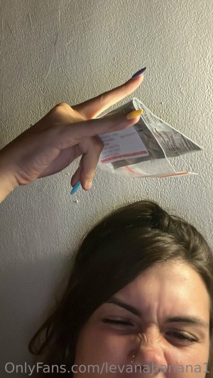 Levana Banana Photo #140