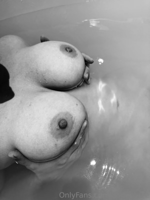 lindabluee Photo #95