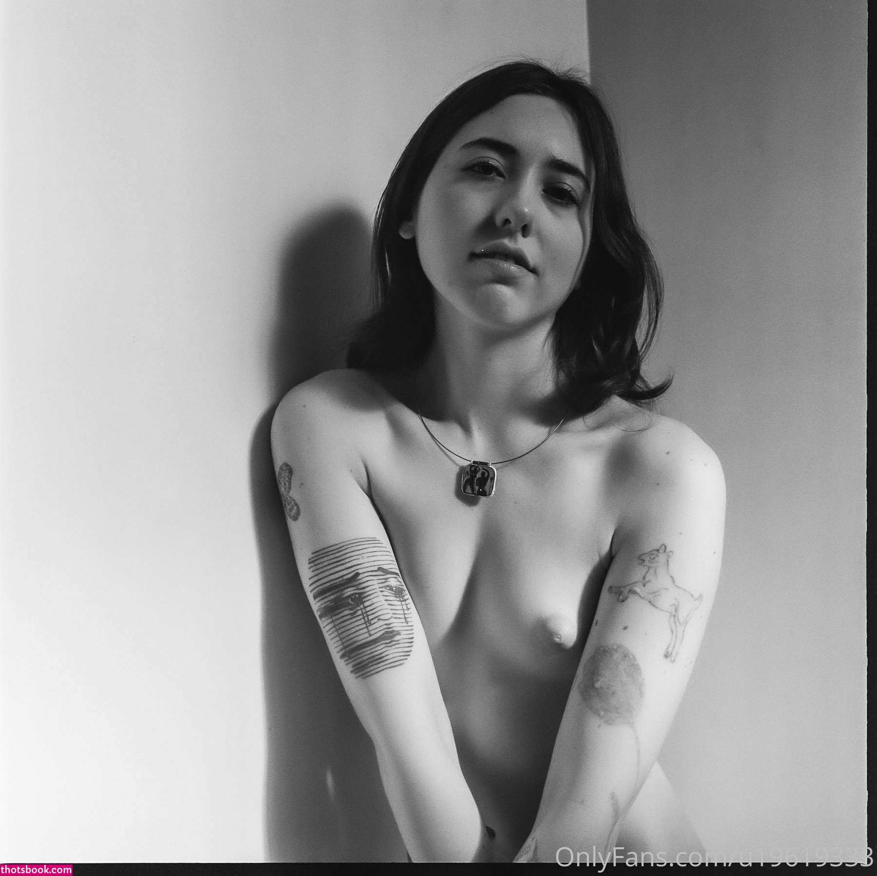 lovecharlaine Photo #49