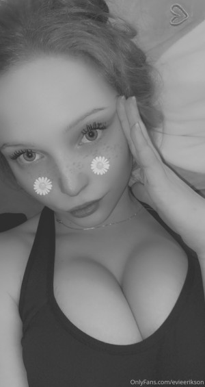 Evie Erikson Photo #8