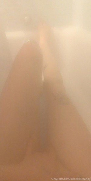 simplyalliie Photo #4