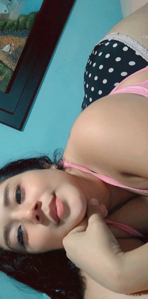 Laura Bernal Photo #99