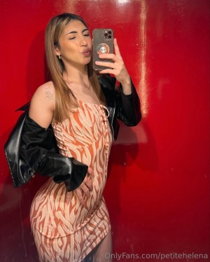 petitehelena Photo #42