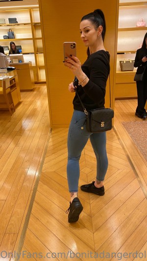 bonitadangerdoll Photo #194