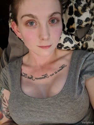 Veronica Marzzz Photo #6