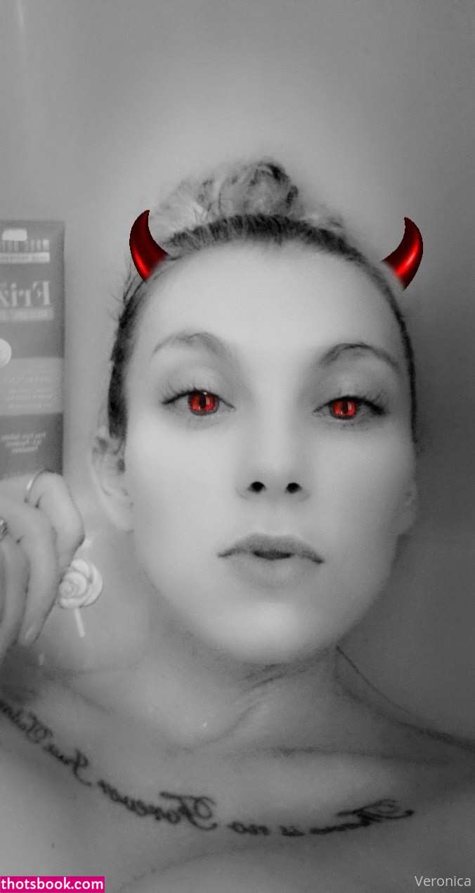 Veronica Marzzz Photo #16