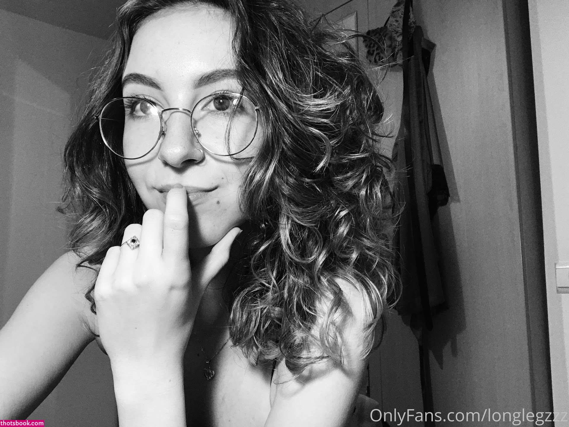 Longlegzzz Photo #213