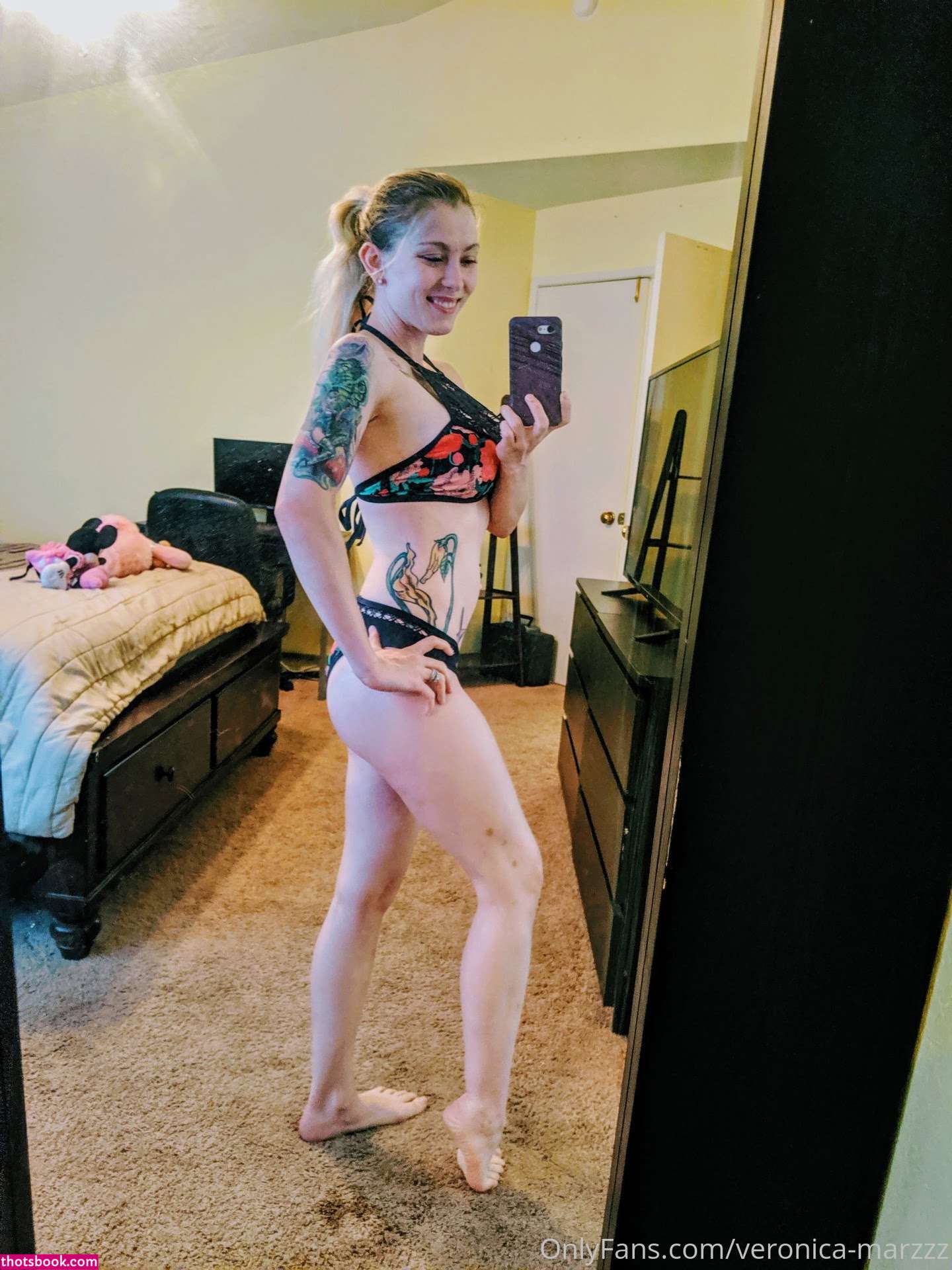 Veronica Marzzz Photo #101